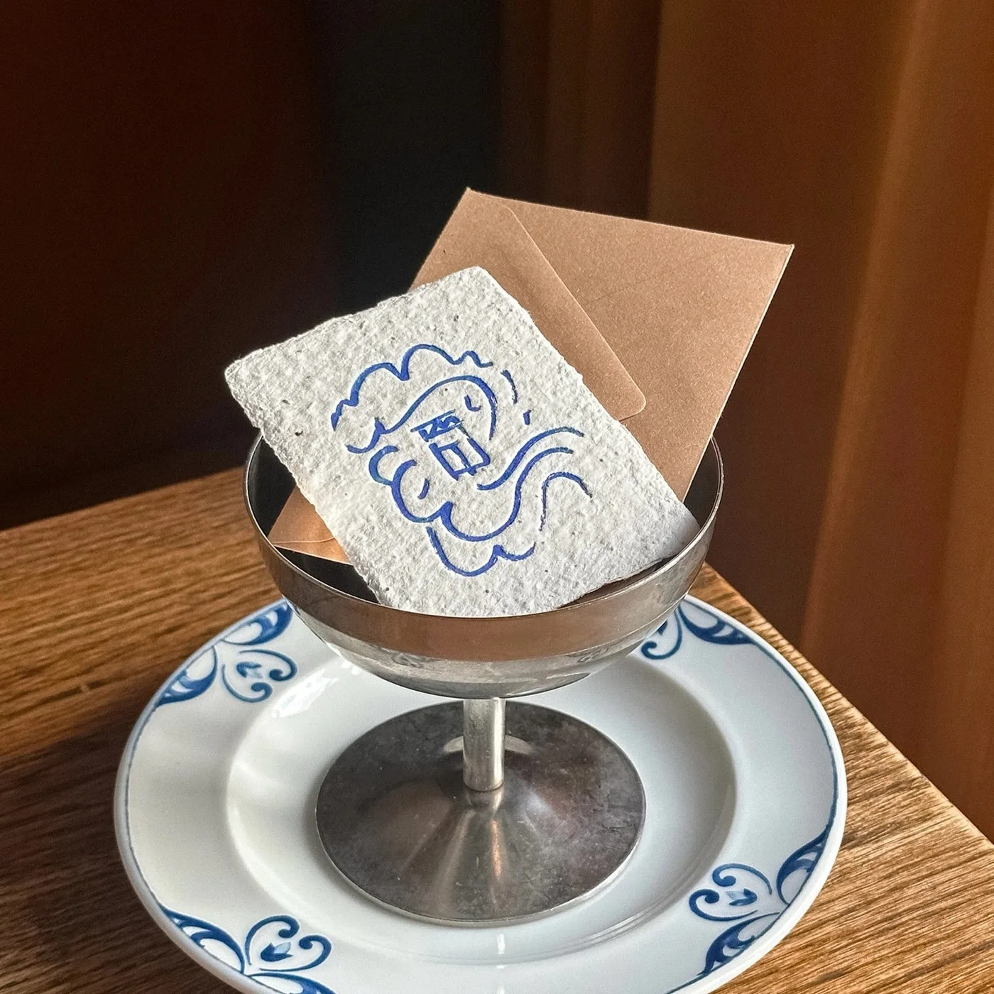 Brand Identity de Restaurant Elm: arte pictórico y cyanotypes en Helsinki