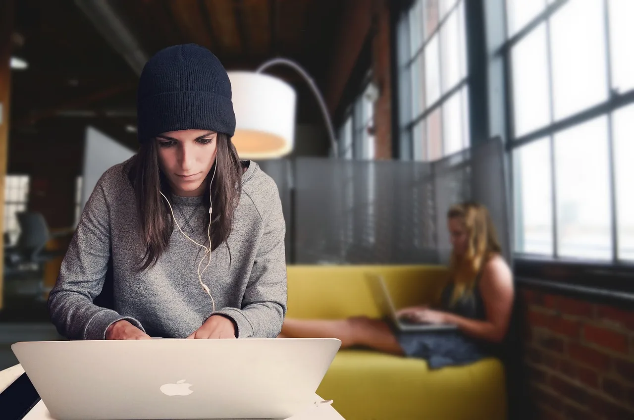 startup, girls, women, laptop, office, working, team, modern, casual, open space, loft, cosy, digital, business, staff, young, coworking, studying, students, startup, staff, staff, coworking, coworking, coworking, coworking, coworking